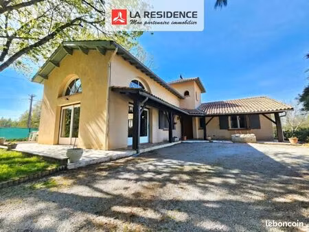 maison 7 pièces 172 m²
