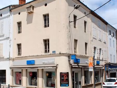 vds lot deux immeubles mitoyens revenu locatif 2700e/mois