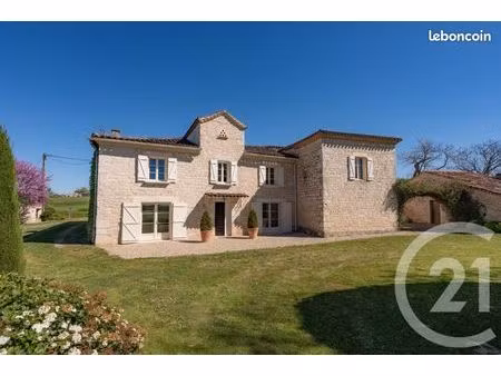 maison 12 pièces 399 m²