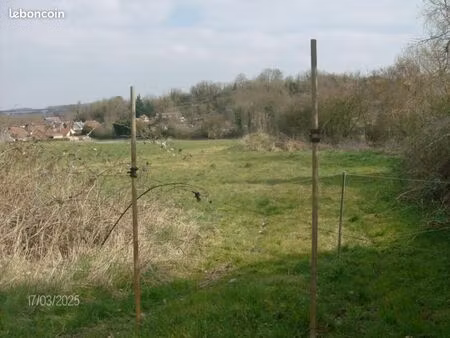terrain 314 m² boves
