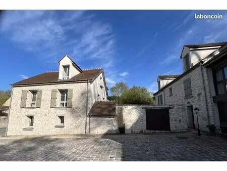 maison 7 pièces 156 m²
