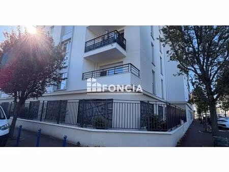 petit drancy //appartement 2 pièces de 45 90 m² avec balcon – frais de notaire réduits et 