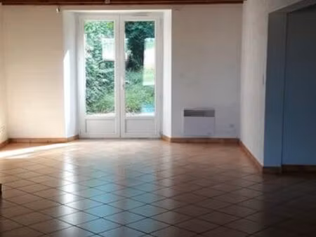 entre puylaurens et blan t3 85 m2 mitoyen dans corps de ferme