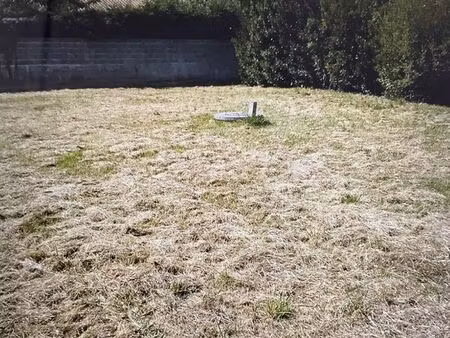 terrain constructible 687 m2