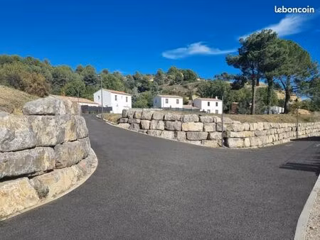 terrain 427 m² cadenet