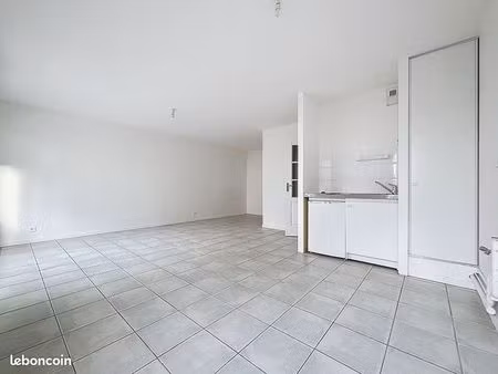 studio 1 pièce 37 m²