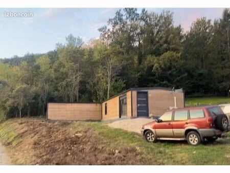 maison 81 m² + 9000 m² terrain - constructible
