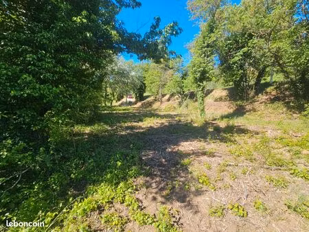 terrain de loisir exceptionnel 1500m² - bord de rivière (lavale) - cadenet (84)
