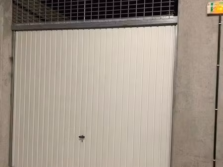 box en sous-sol 19 m²