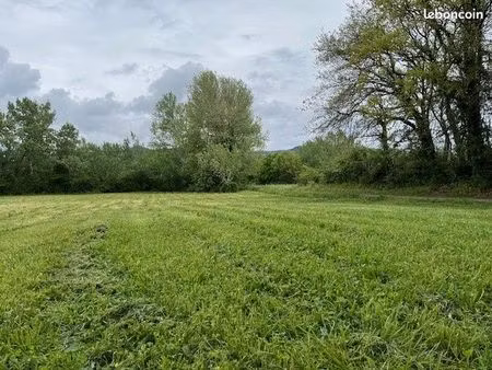 terrain 650 m² bollène