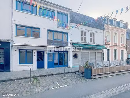 local restaurant 73 m²