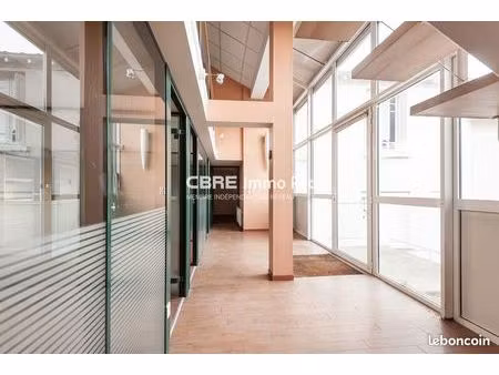 bureau 346 m²