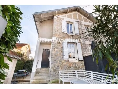 maison 4 pièces 84 m²