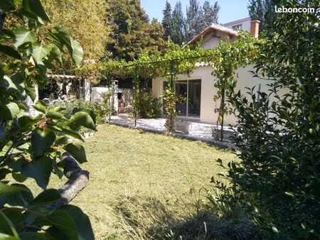 avignon proche centre  maison 160 m2 sur jardin 700 m2