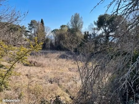 terrain 450 m² cadenet