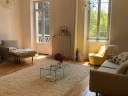 vends appartement 94m2 face sacré coeur