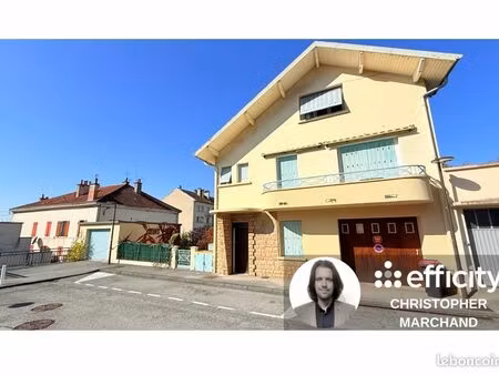 maison 8 pièces 205 m²