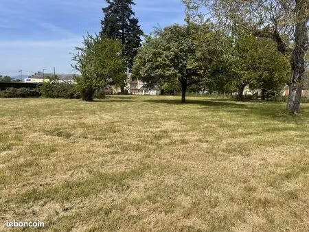terrain 760 m² villeneuve