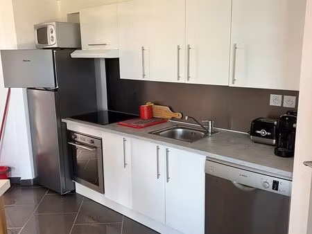 appartement meublé 40m2 dispo 4 juin 2026 place de parking + jardin privatif