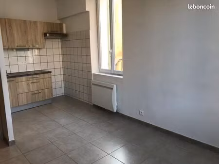 maison de village 3 pièces 74 m²