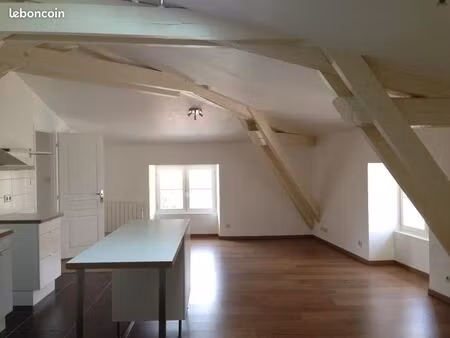 appartement 3 pièces 65 m²