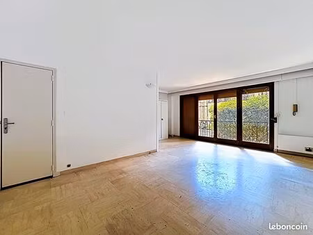 bureaux 64 m² avignon