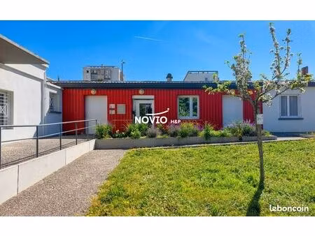santé 30 m² poitiers