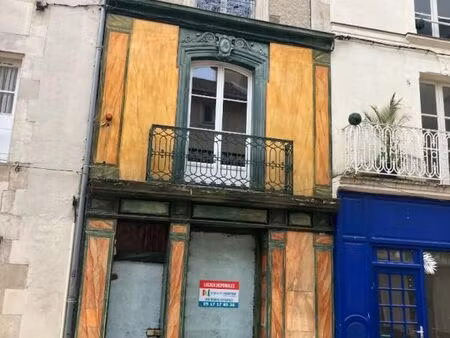 local commercial 84 m²