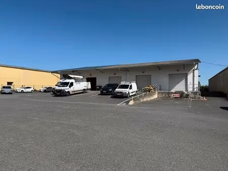 local d'activite 1400 m² poitiers