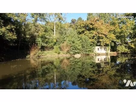 terrain 2505 m² montournais
