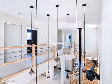 maison 5 pièces 144 m²