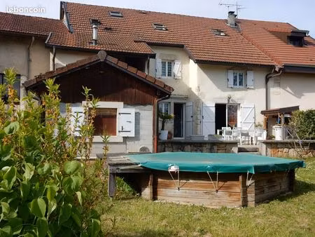 maison en pierre de 183m²hab + un appartement en duplex de 46m²hab