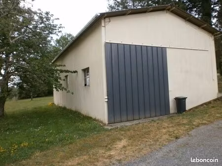 bâtiment 120 m²