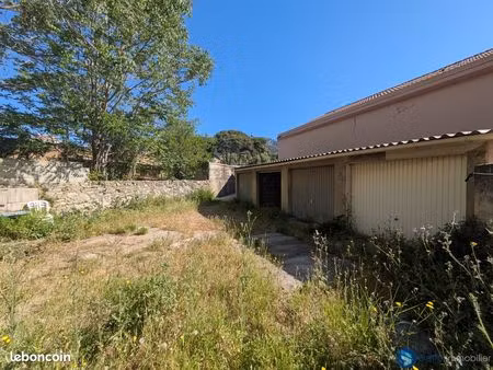 parking/box 13 m² toulon