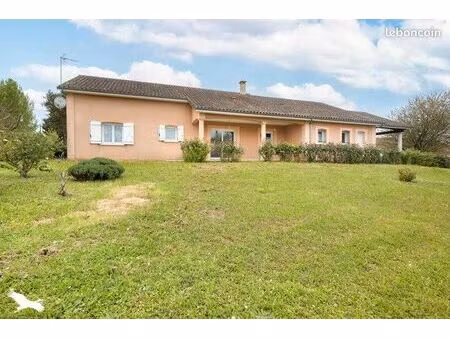 pavillon 7 pièces 160 m²