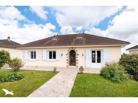 maison 6 pièces 148 m²