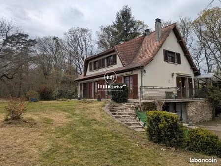 maison 7 pièces 181 m²