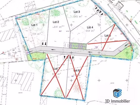 terrain 724 m² montréverd