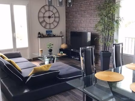 à louer – magnifique t2 meublé 53 m² – square des émailleurs