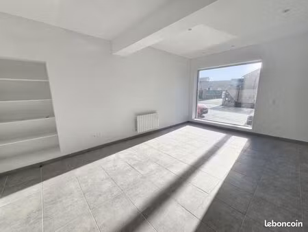 local commercial 48 m²