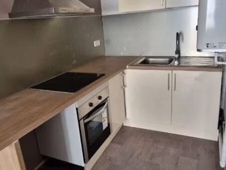 t2 de 48m² refait à neuf secteur mairie