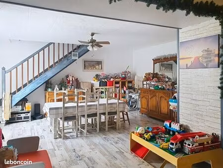 maison 6 pièces 150 m²