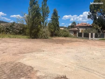 terrain 582 m² pignans