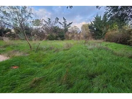 terrain 426 m² pourrieres