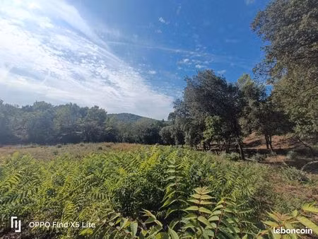 terrain 930 m² taradeau
