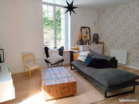 maison - 5 pièces - 82m²