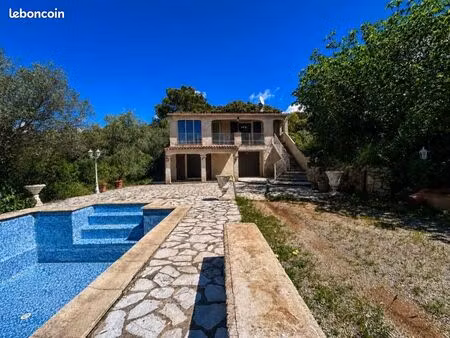 maison 4 pièces 85 m²