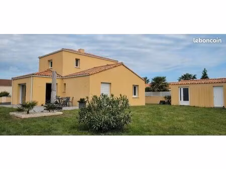 maison au calme  2012  140m²  dpe b/a