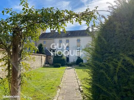 maison de ville 8 pièces 255 m²