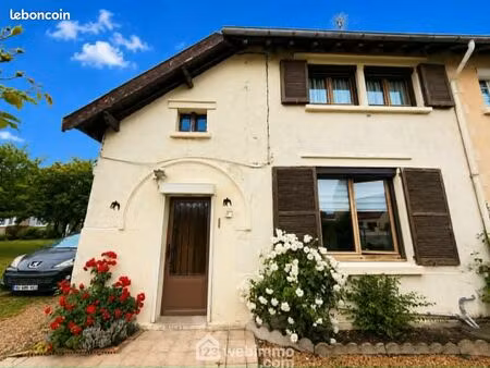 maison 3 pièces 72 m²